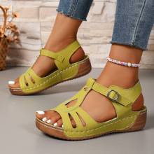 跨境大码厚底凉鞋女2025年春季新款欧美时尚百搭一字扣带休闲凉鞋
