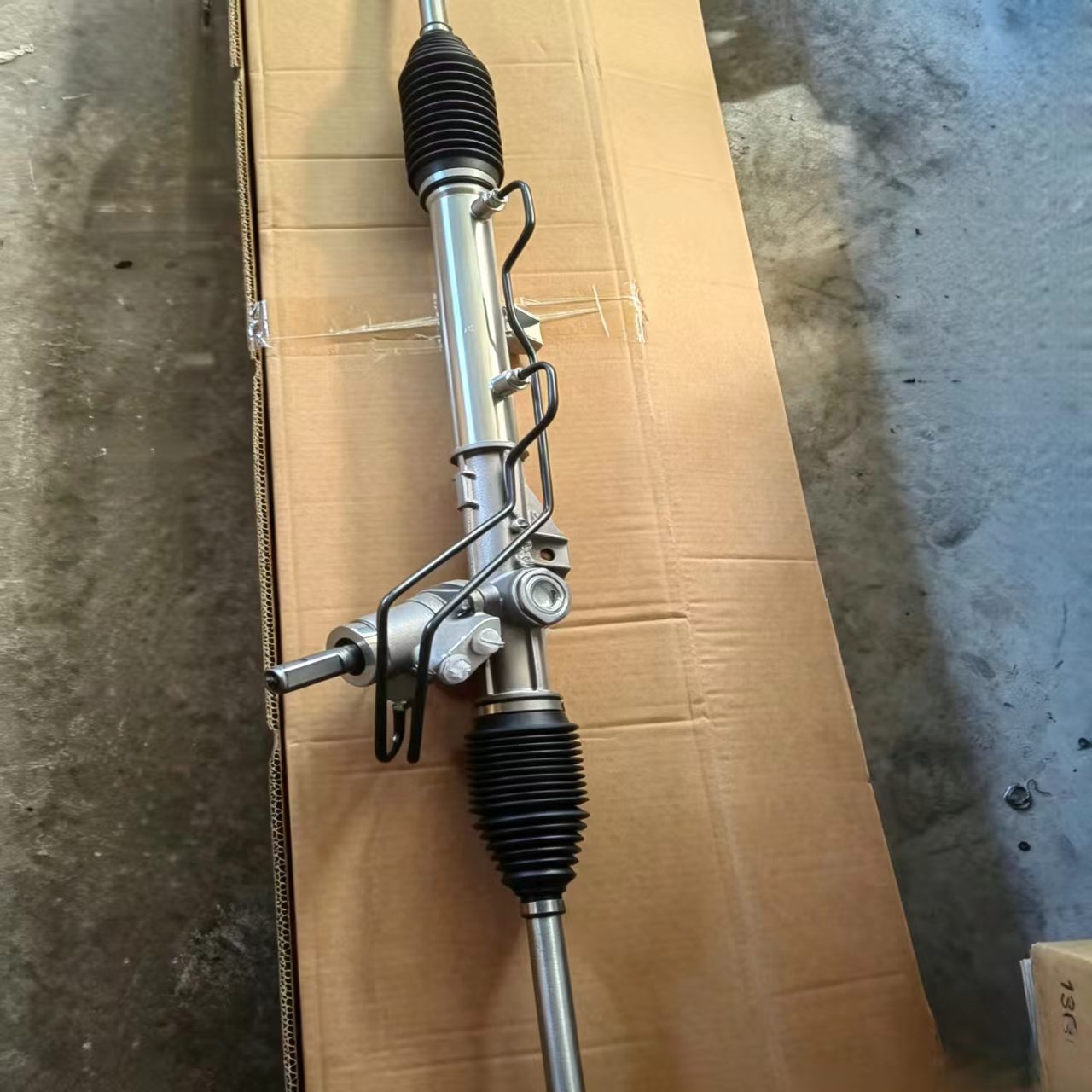 9649573280 Is Suitable for the Steering Gear of the Fucang Elysee Car, Auto Parts Steering Machine