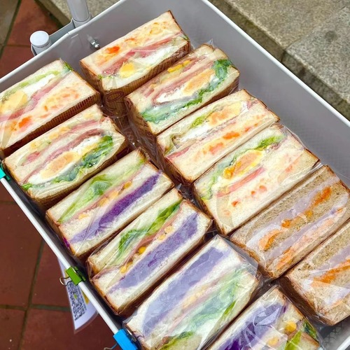 Sandwich packaging bag, thick-cut hot-pressed stall bakery, food-grade transparent bread toast bag, sandwich packaging bag