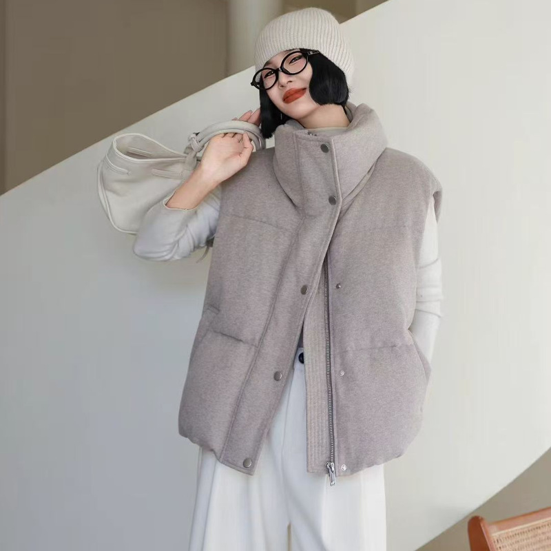 MC同款2025冬季新立领短款90羽绒服马甲加厚外套女|undefined