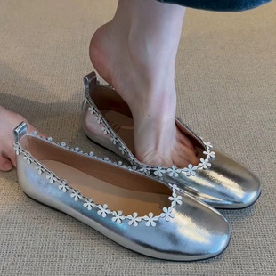 ����_�Ŝ\������Ь��С��Ь��ʽŮһ2025�ļ��¿�߻�߅ƽ��ЬŮ