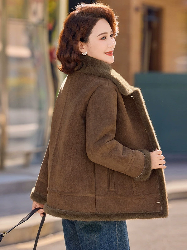 Warm jacket for mother, western style, for middle age