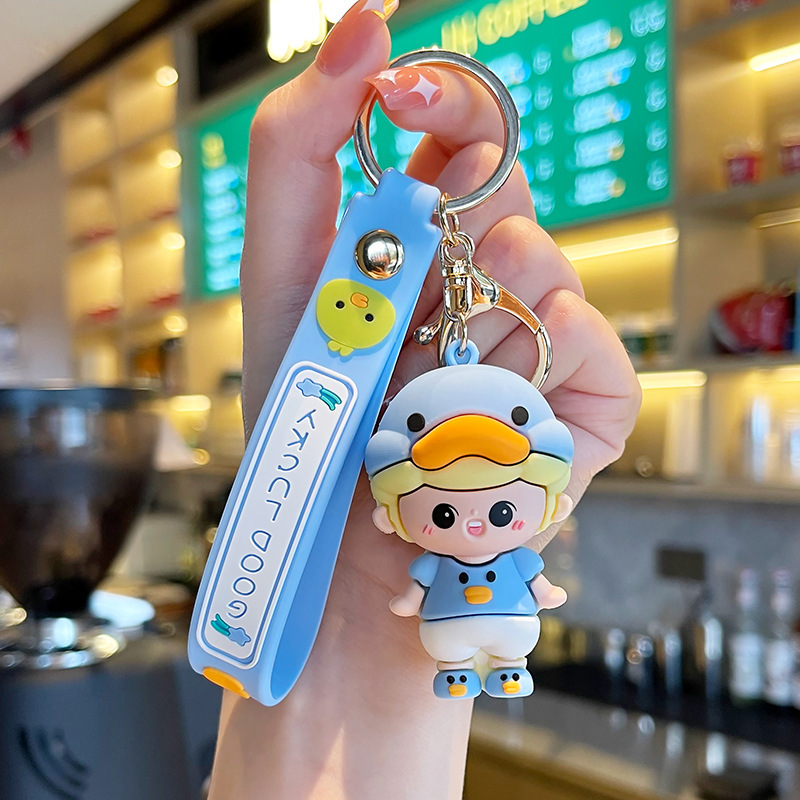 Venta directa de fábrica llavero colgante pequeño muñeca tridimensional llavero de coche mochila escolar colgante puesto al por mayor productos pequeños