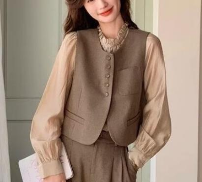 高级感马甲套装女气质显瘦衬衫阔腿裤三件套春秋新款西服上衣外套|undefined