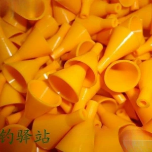 Plastic arrow nocks, tail vanes, arrow tips, stainless steel long painted tail pieces
