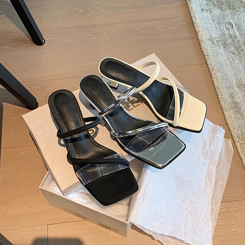 Grava Madre Seúl hermana ~ temperamento cuadrado transparente con dedos desnudos tacones de zapatillas frías de verano