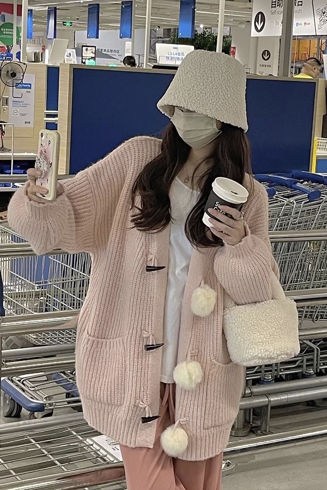 牛角扣毛球针织开衫毛衣秋冬季新款领韩系甜美宽松慵懒风女外套