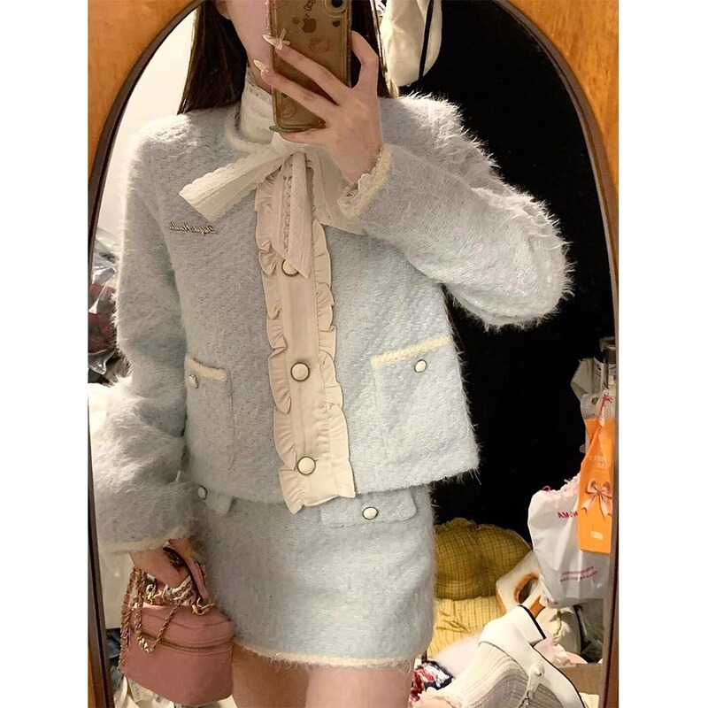 富家千金小香風スーツの女性服の青いカーディガンのコートは秋冬にお尻の半身のスカートの気質の2つのセットを包みます。|undefined