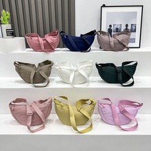 �羳��Ʒ��Ӱ�Ů���߼���С���OӋ���������玧���e�μ��б���