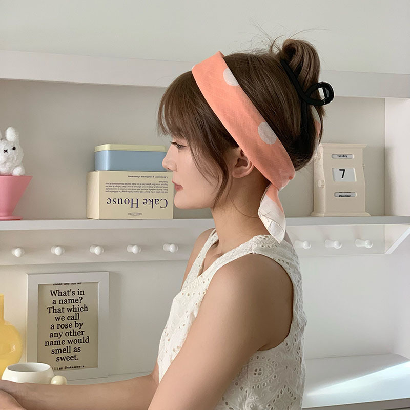 Bufanda cuadrada pequeña de lunares, bufanda de seda, sentido avanzado femenino, diadema de verano, versión coreana, bufanda decorativa de todo fósforo, bufanda, diadema, diadema, accesorios para el cabello