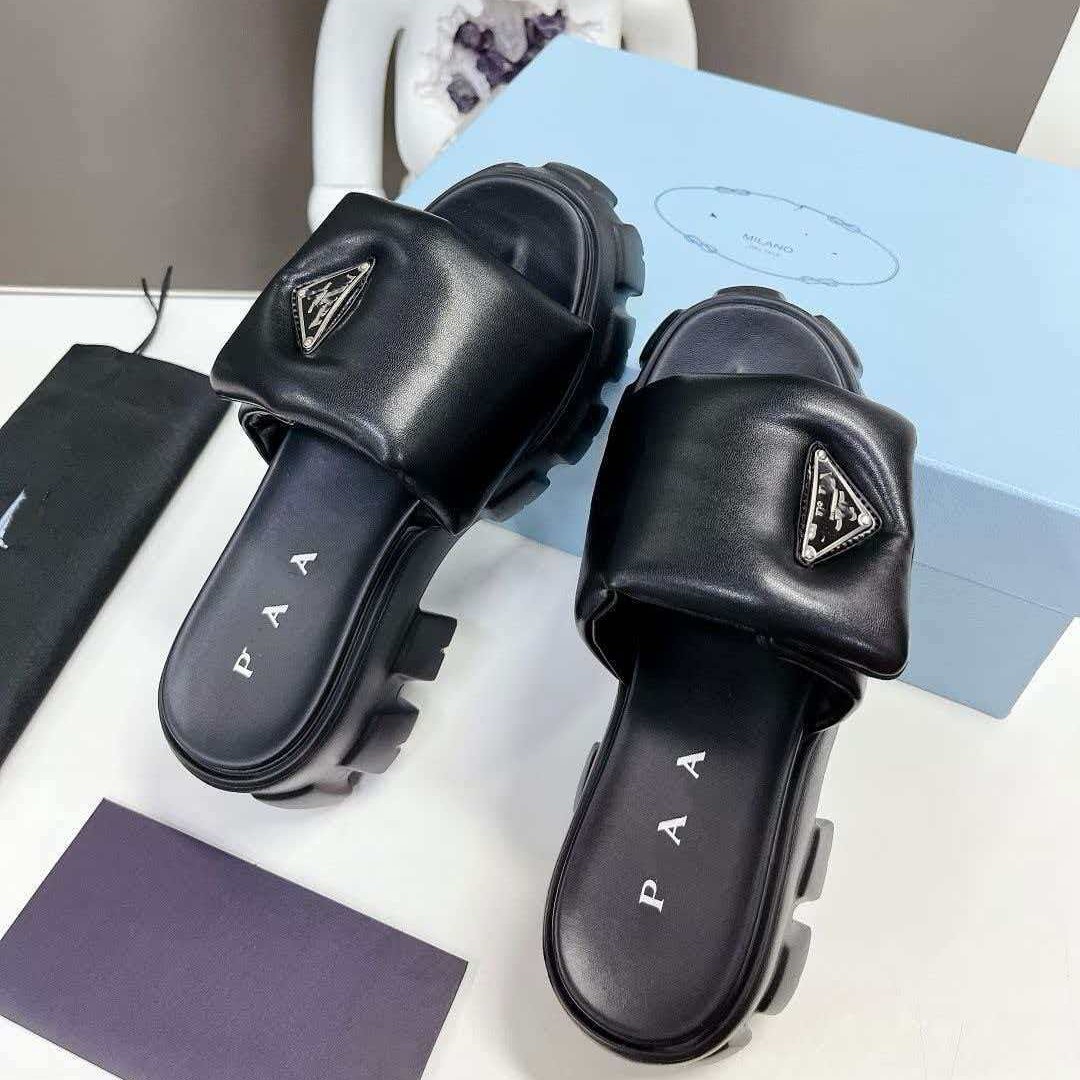 P家三角标面包拖鞋女外穿松糕软底防滑厚底平底一字拖外贸