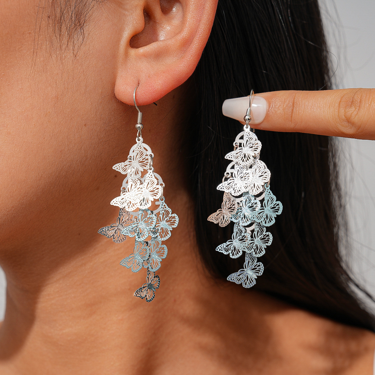 Europa y los Estados Unidos transfronterizos mariposa agujero gancho de orejas bordilla estilo nacional estilo retro moda personalidad pendientes de nicho de alta sensación de orejas image 4