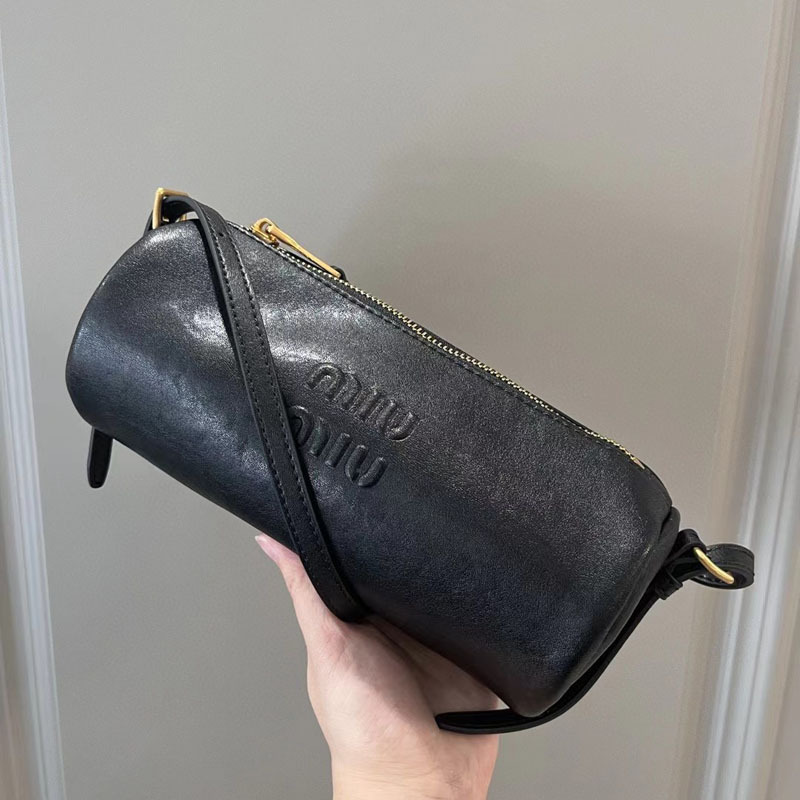 miu ペンホルダーバッグ シンプル 小型 円筒バッグ 手持ち レディースバッグ ショルダーバッグ 大容量 軽量バッグ ペンシルバッグ 脇バッグ|undefined