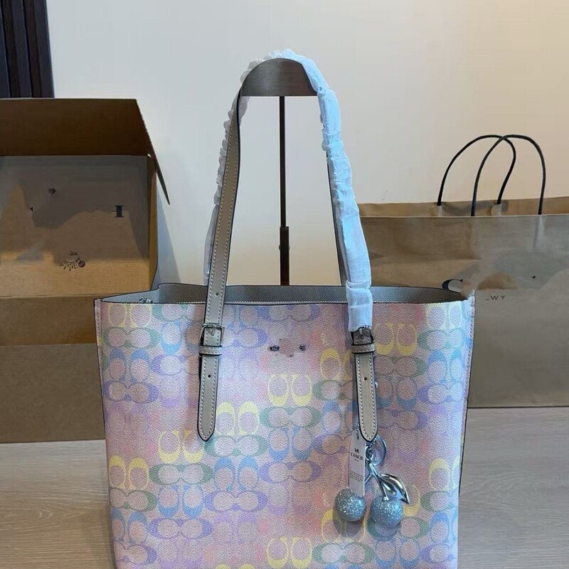 Coach New Women's Bag City Tote Bag Rainbow Monogram Fortune Bucket Bag Underarm Bag Rwon Mini Boston Bag Coach New Women's Bag City Tote Bag Rainbow Monogram Fortune Bucket Bag Underarm Bag Rwon Mini Boston Bag
