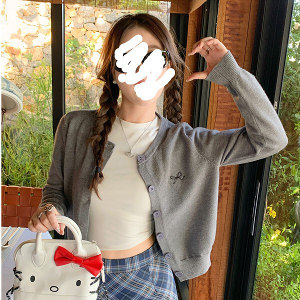 Gray Cardigan for Women 2025 New Early Autumn Knitted Jacket with a High-End Feel, Short Style, Long Sleeves, Soft and Cozy Outerwear