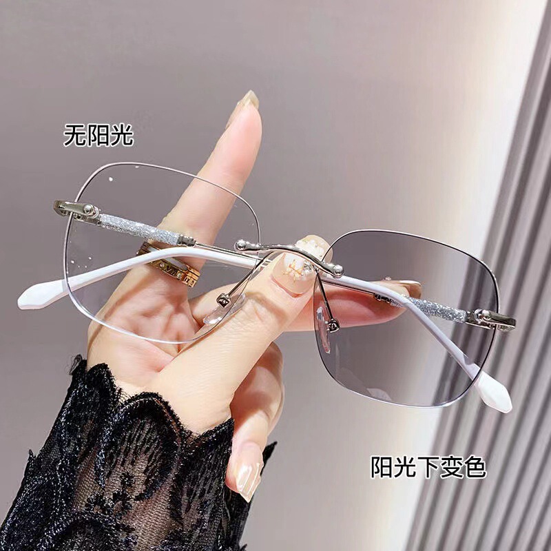 High-grade photosensitive color-changing flat mirror full-sky star trembles anti-blue light female rimless frame cut edge HD presbyopia High-grade photosensitive color-changing flat mirror full-sky star trembles anti-blue light female rimless frame cut edge HD presbyopia