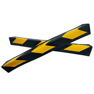 Supply rubber and plastic right-angle corner protector PE material parking lot right-angle wall protector reflective corner protector