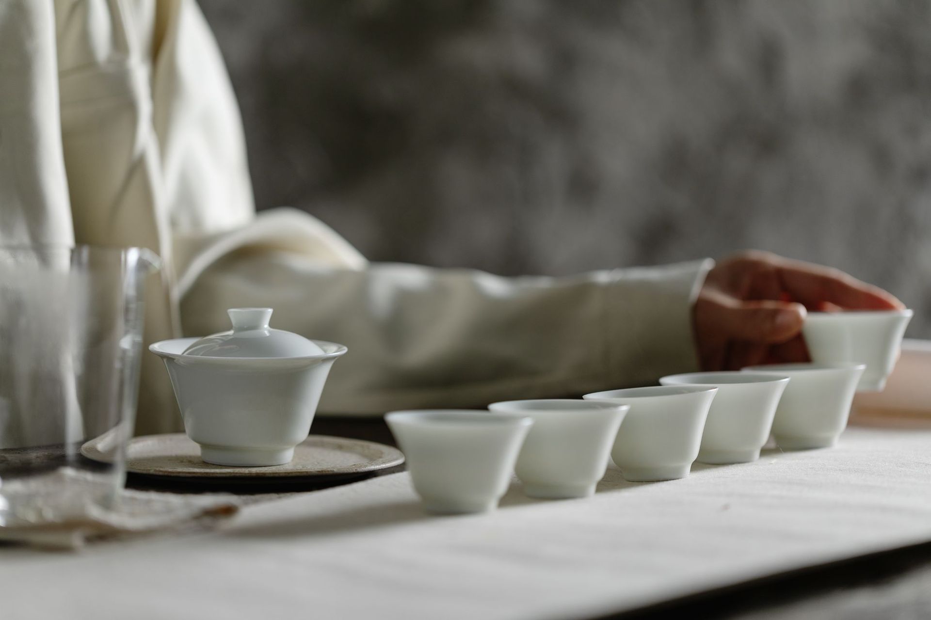 束刻德化白瓷手工茶杯功夫茶具品茗杯白瓷薄胎主人杯单杯家用简约-阿里巴巴