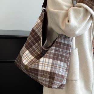 �ﶬ������ͨ��Ҹ�°���Ů2025�¿��yë�ط��q�μ��ճ����p���