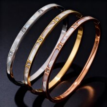 ����ɫ�¿������C Ů���߼��Рt������僾��W�����P����C