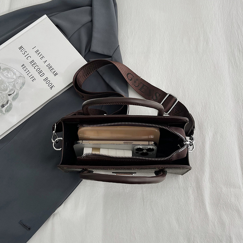 Bolso de mano estampado transfronterizo para mujer 2024 nuevo bolso de hombro a cuadros retro moda simple bolso de mensajero de viaje