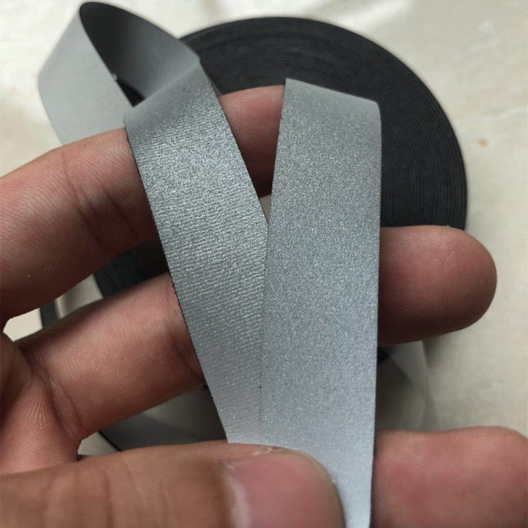 Двусторонний, эластичный, 0.8см