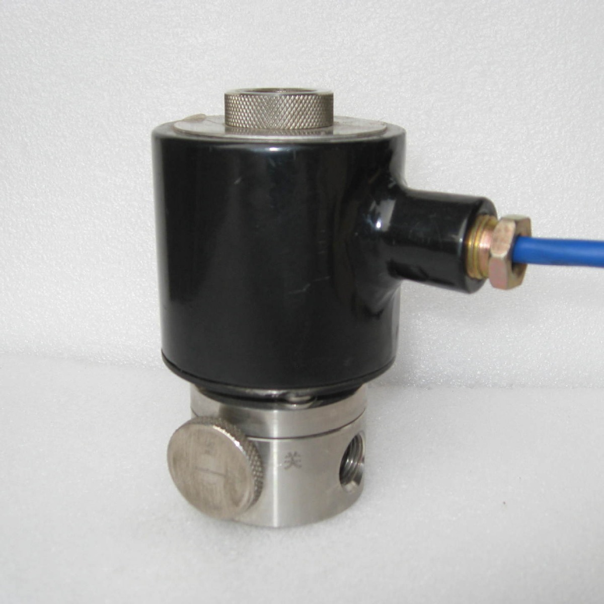 厂家供应螺纹连接电磁阀  常闭电磁阀 不锈钢电磁阀 真空电磁阀