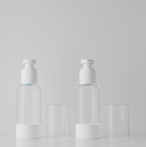 Manufacturer supplies 15/30/50ml essence fine mist spray bottle transparent plastic vacuum bottle press spray bottle