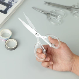 收纳盒;衣钩/挂钩;衣架