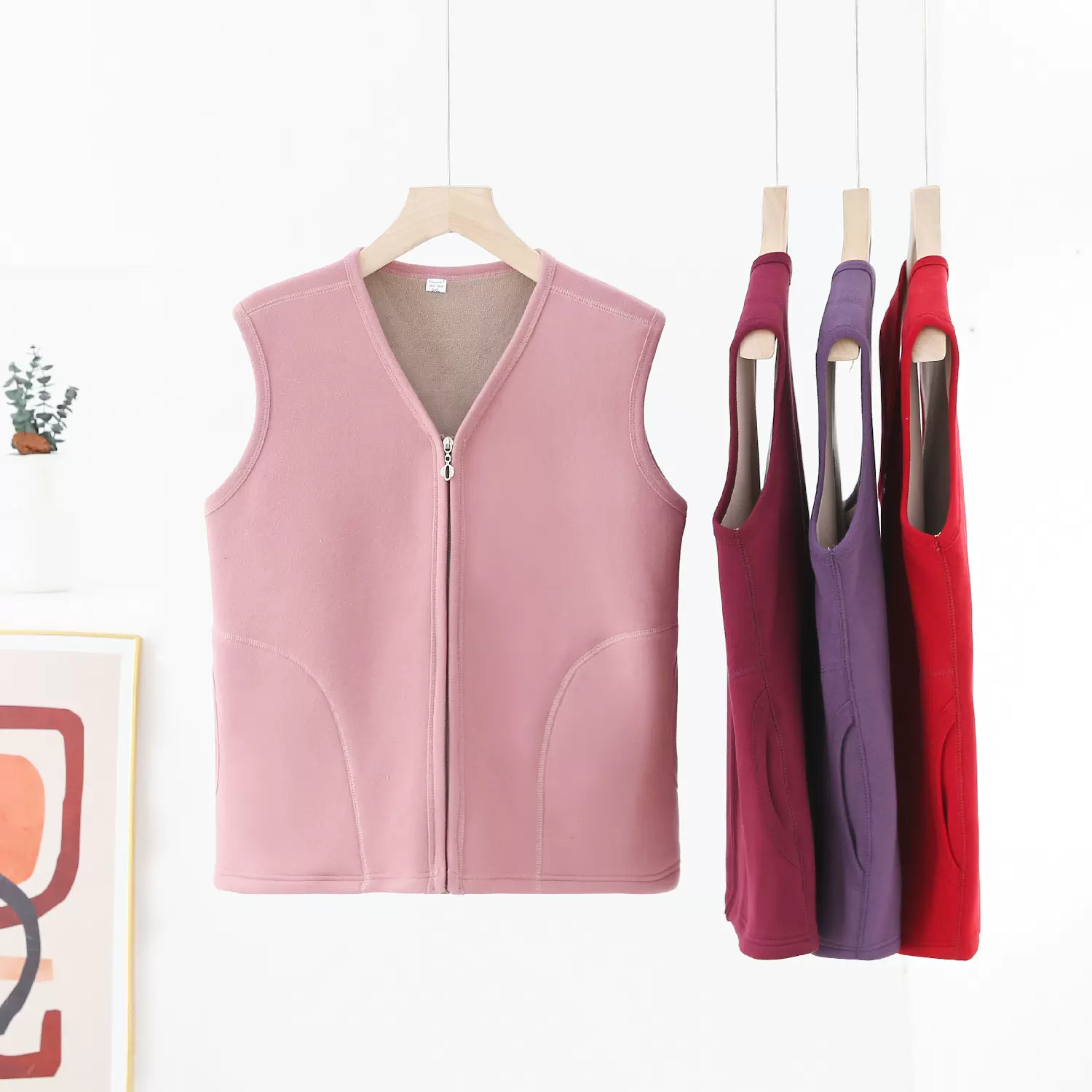 秋冬V领加绒加厚女士马甲大码保暖坎肩德绒背心女式奥粒绒无袖