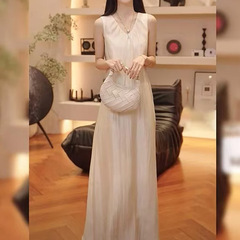 軽い高級感とハイエンドの着用人気のVネックドレス2025夏の新しいロングスカートフレンチスカート婦人服