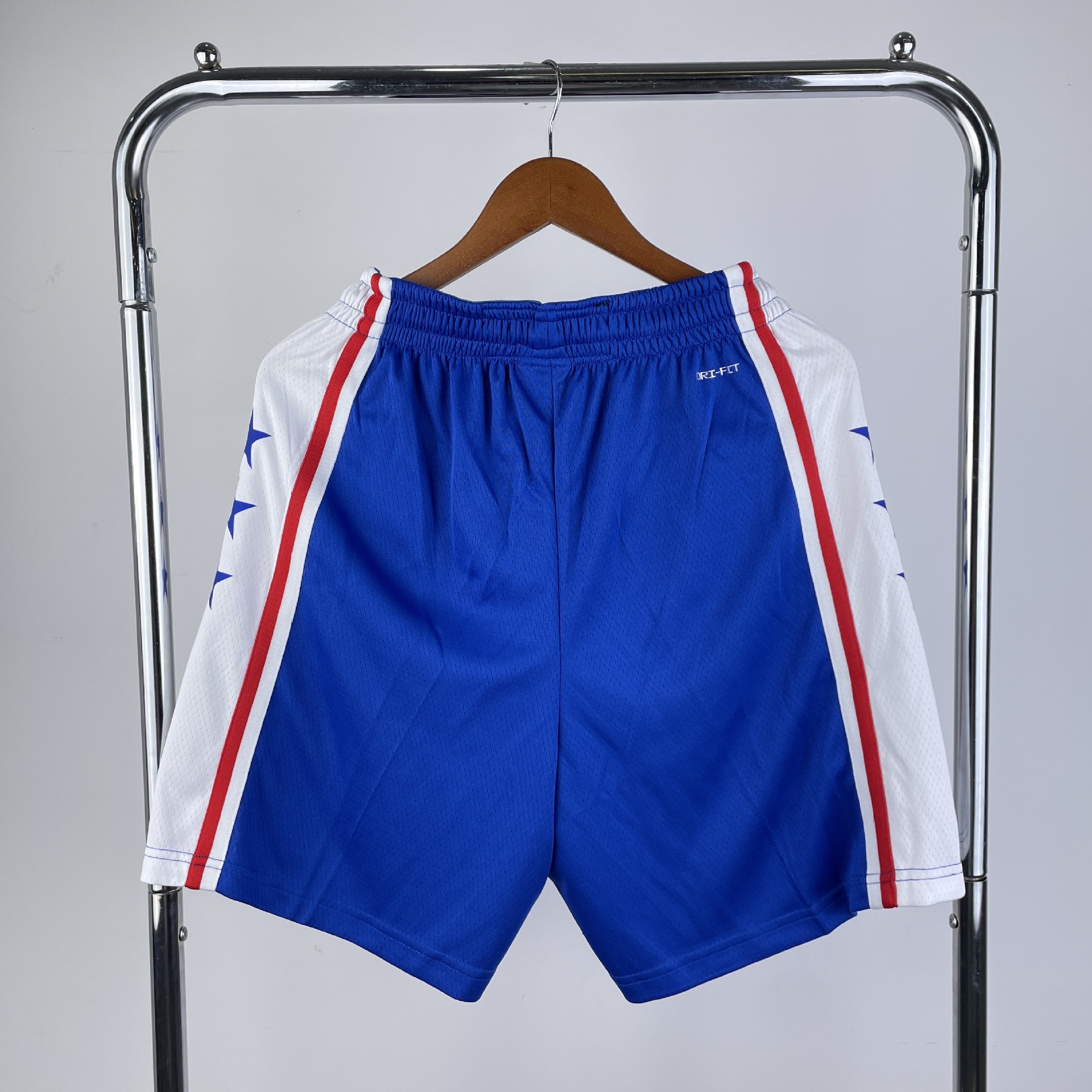 NBA76人队 Basketball Shorts Image 3