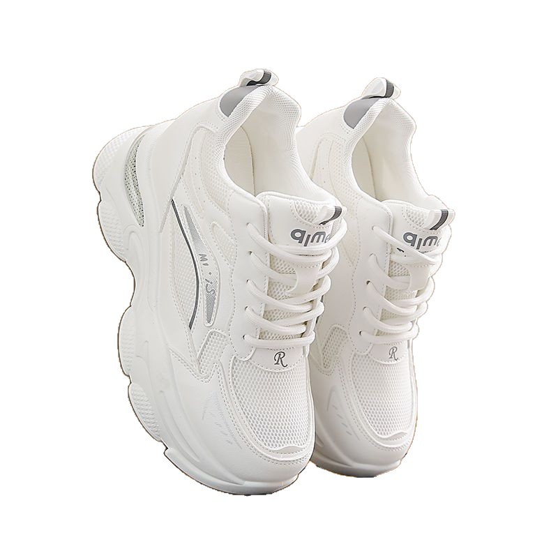 Aumentar la altura de la malla, zapatos de papá, zapatos de mujer pequeños, primavera de 2026 nuevos zapatos deportivos, zapatos de malla transpirables, zapatos blancos
