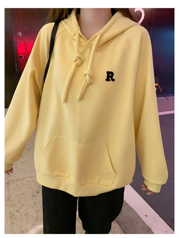 黄色のRの大きいサイズの婦人服の秋冬の長袖は帽子の衛衣の24年の韓国版の学院のカジュアルなカシミヤのシンプルな帽子のシャツをつけます。|undefined