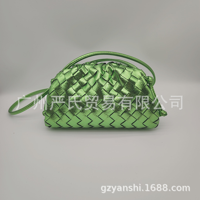 金属绿