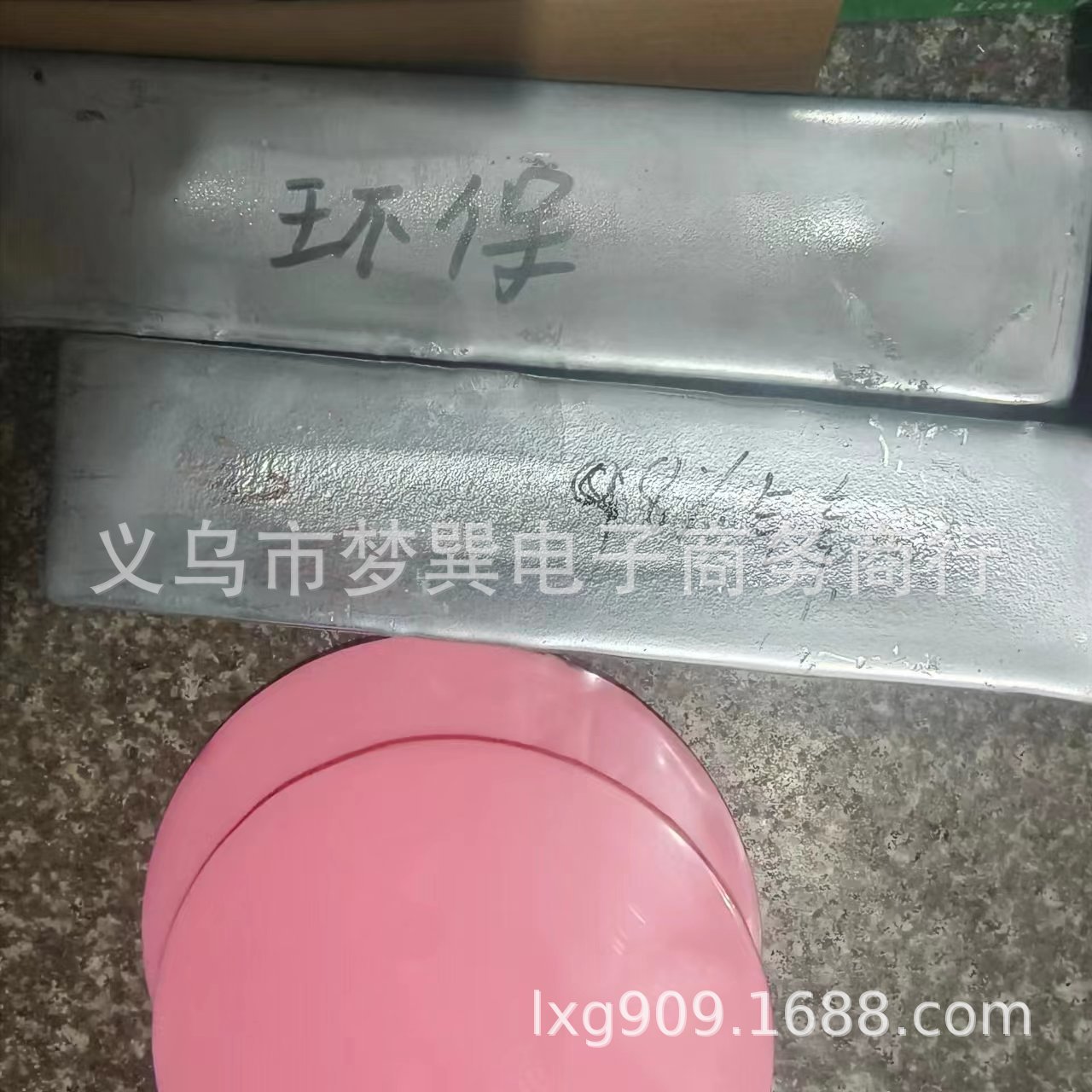 俄罗斯义乌饰品厂家低温锌合金含锌98% 其他2%翻砂环保锌合金越南