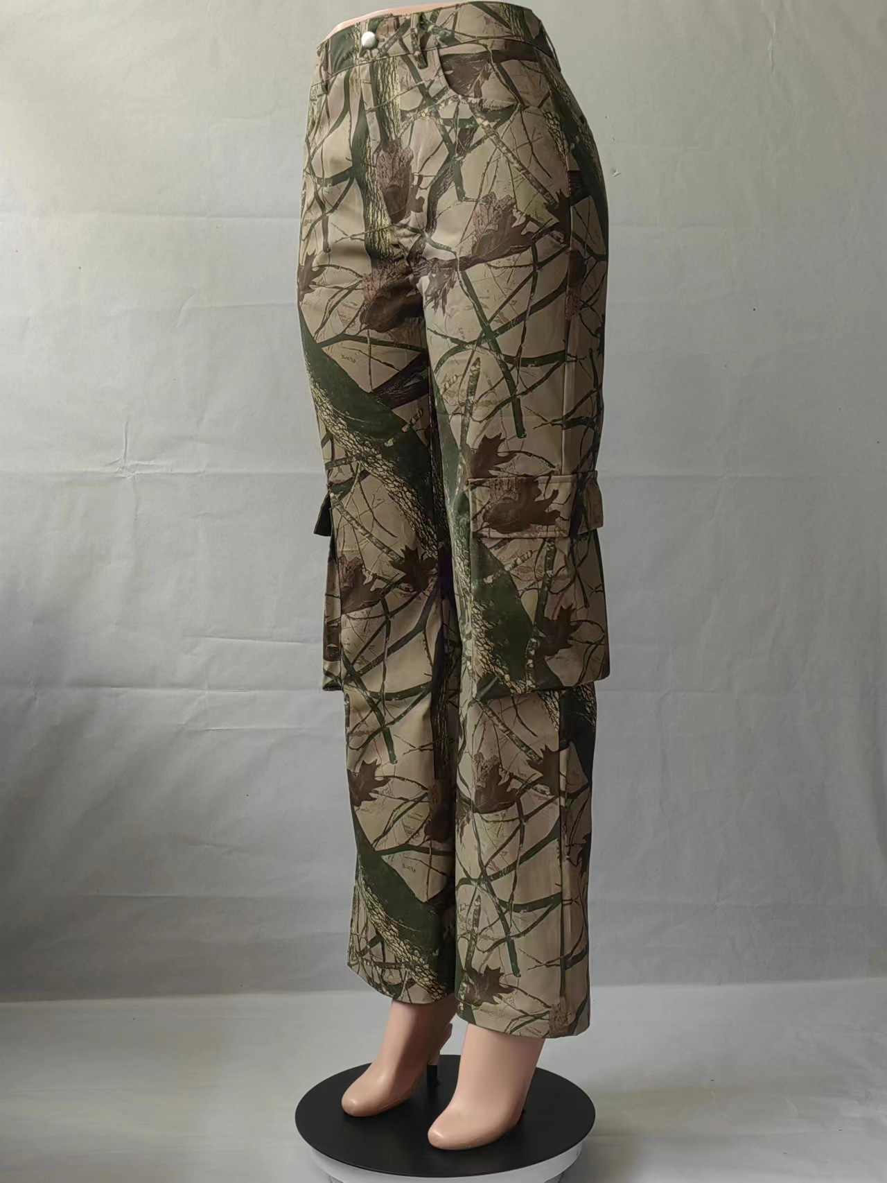 Vêtements pour femmes 2024 nouveau pantalon camouflage sexy ample décontracté à poches zippées_voghion.com