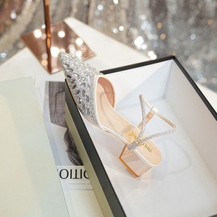 814-8 closed toe chunky heel sandals for women 2023 Summer new fairy style mid heel all-Match pointed rhinestone back empty shoes