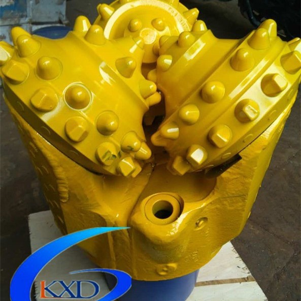 200镶齿三牙轮钻头现货   7 7/8” IADC537镶齿三牙轮钻头供应商