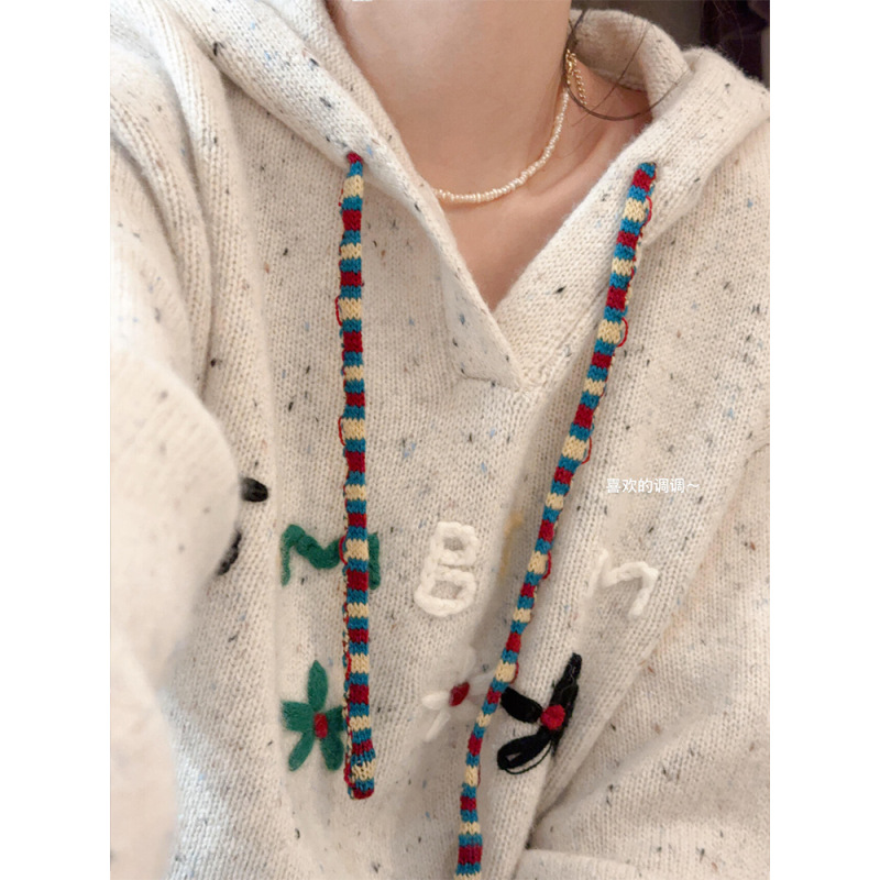 韩系杏色字母钩花套头连帽毛衣女秋冬外穿小个子宽松慵懒针织上衣