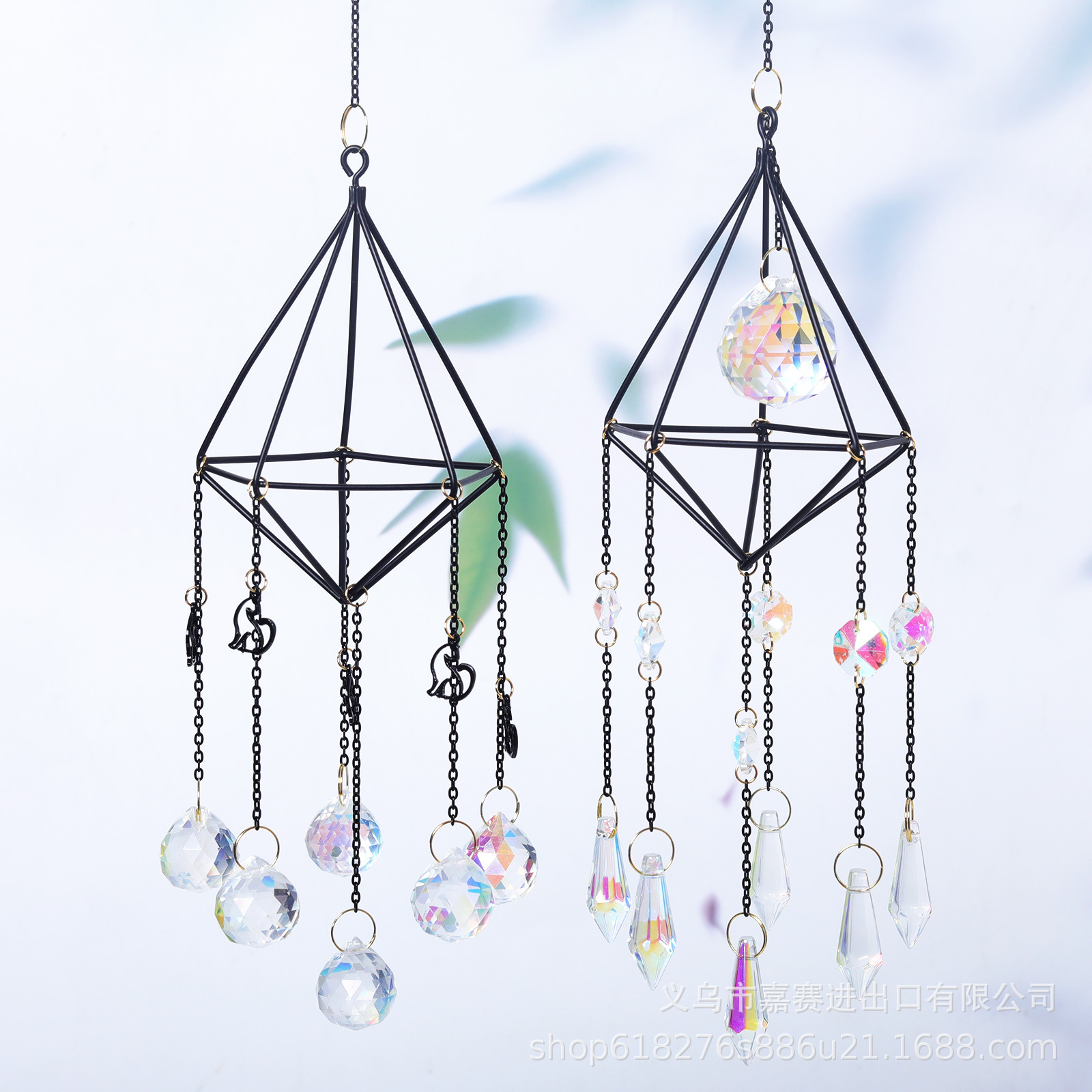 Black retro pendant solar-powered
