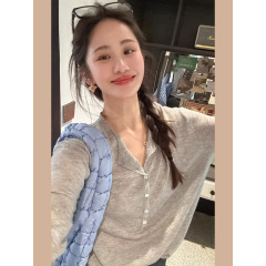 韩系卷边纽扣半开领打底上衣女秋季设计感时尚显瘦宽松长袖T恤潮