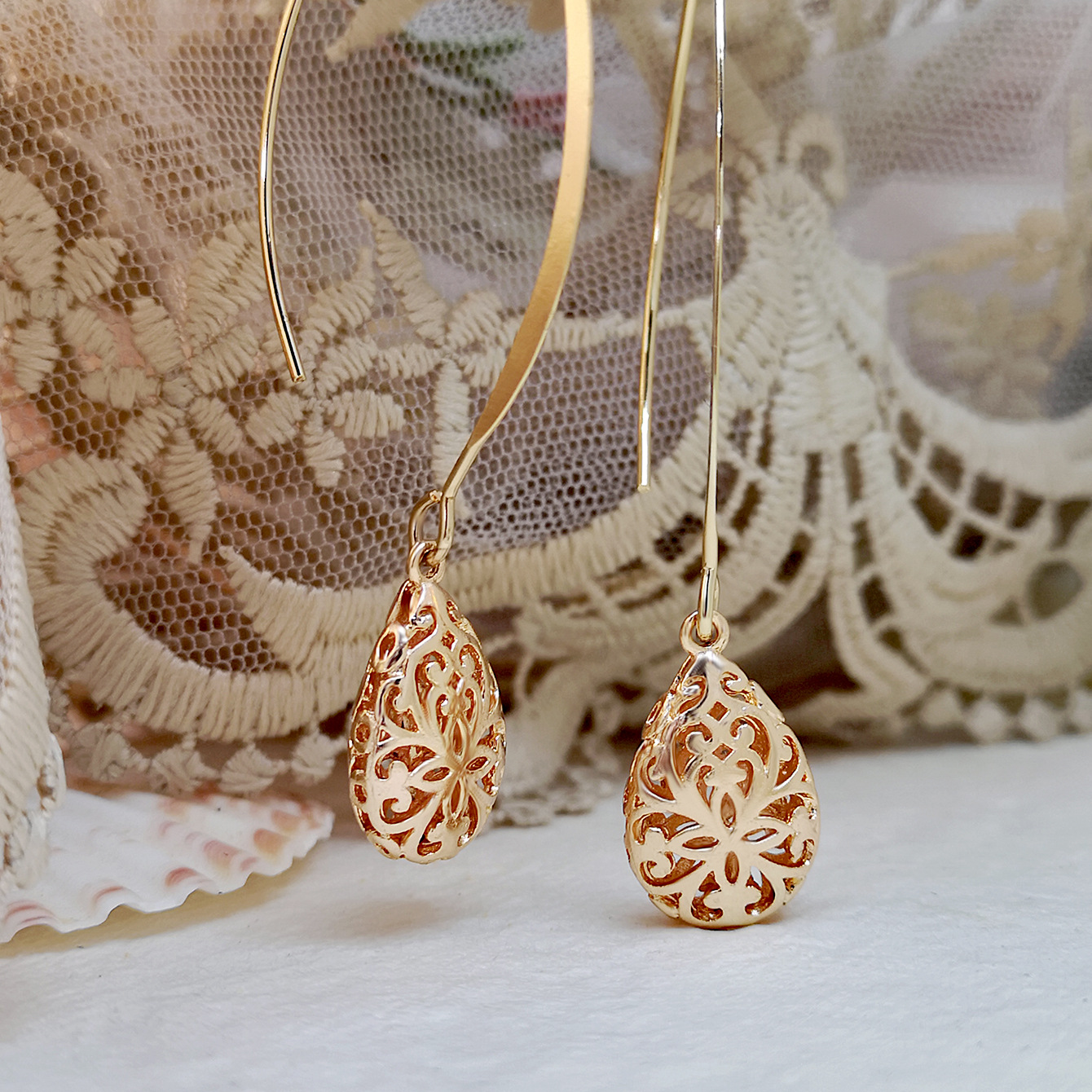 Vintage Style Flower Plating Metal Drop Earrings display picture 2