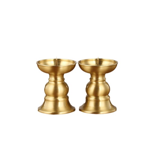 A pair of brass candlesticks for home Buddhist temples, wedding candlesticks, dragon and phoenix auspicious candlesticks, and responsive candlesticks