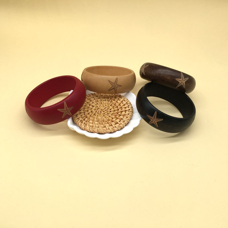 Retro Vintage Wooden Round Star Bracelet, Fashionable and Simple, Niche Style, High-End Feel, Bracelet Jewelry Retro Vintage Wooden Round Star Bracelet, Fashionable and Simple, Niche Style, High-End Feel, Bracelet Jewelry