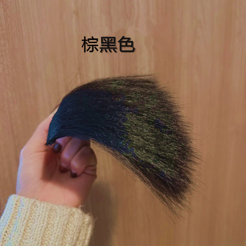 アクリル女性の髪飾りマットの高さのトップの増発量は、目に見えない髪の糸がふわふわしているトウモロコシのひげマットの髪器である|undefined