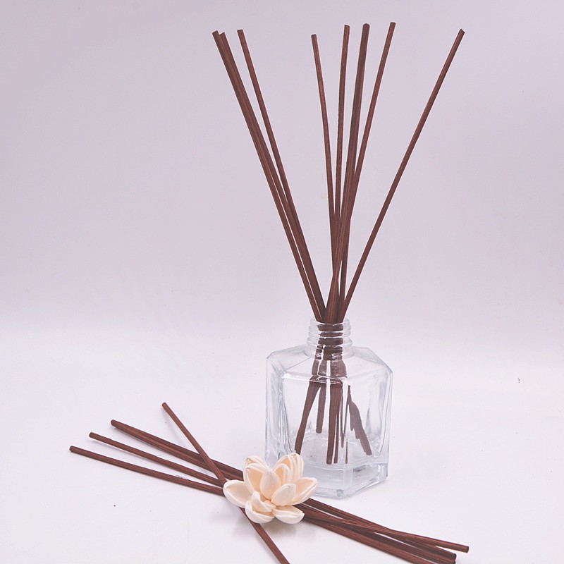 Procesamiento personalizado de varilla de aromas de caña indonesia, varilla de difusión de agua volátil indoor, aromas aromáticas
