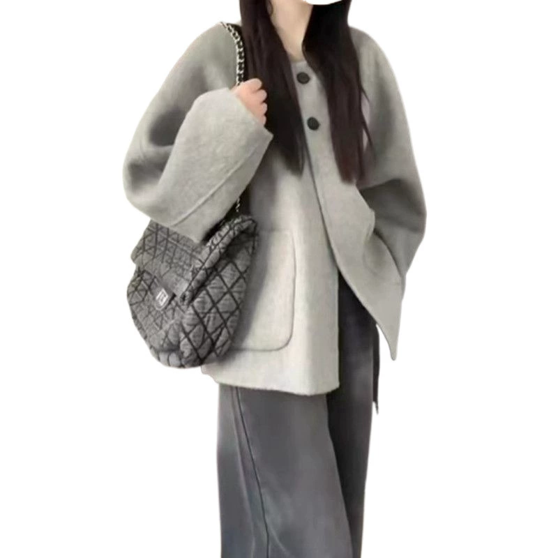 Short demi-season coat, long-sleeve