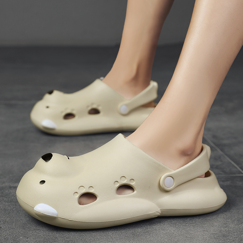 Hole Shoes Summer Non-slip Breathable 2022 New Baotou Soft Bottom Beach Shoes Outer Wear Casual Couple Shoes Cute