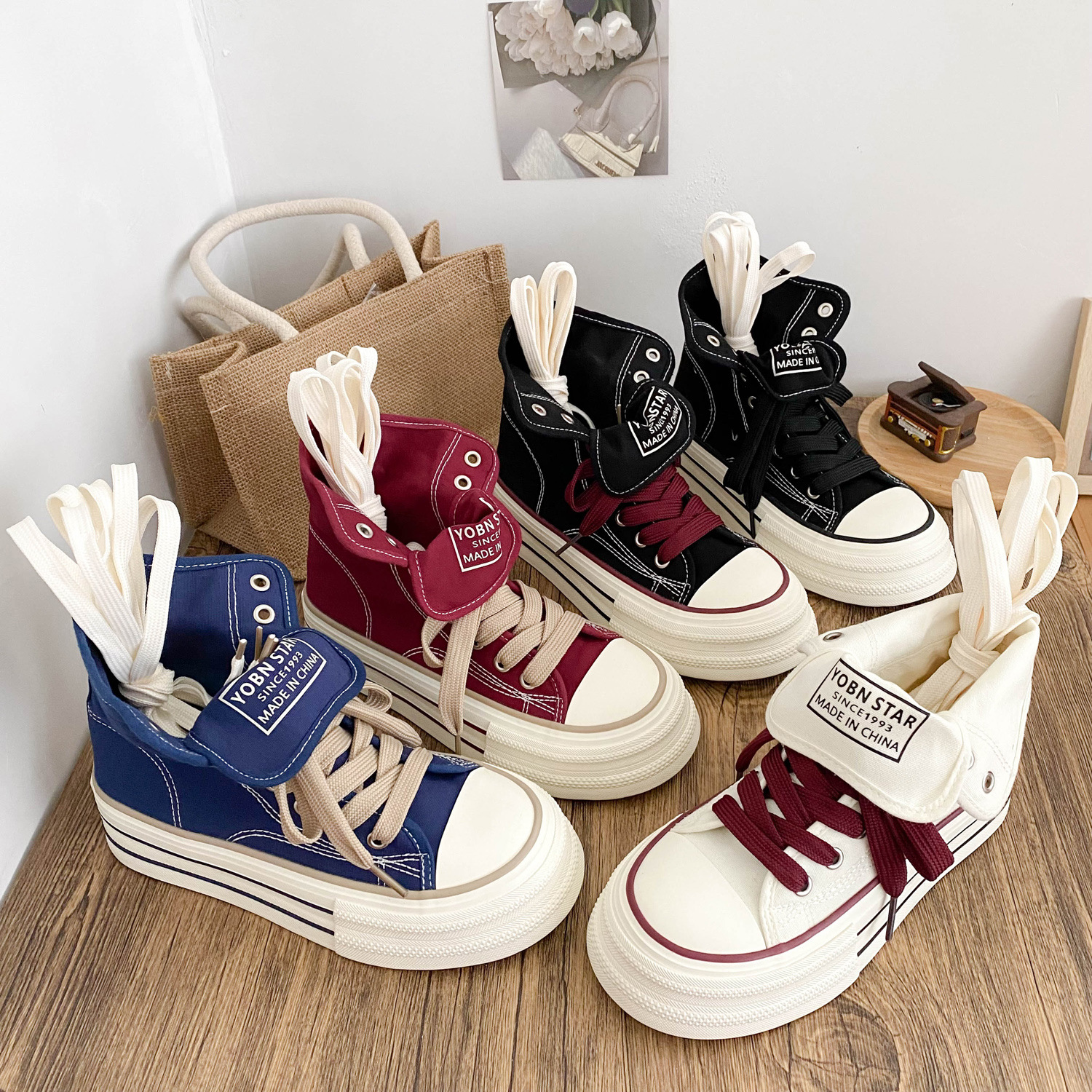 H 76.05kg High-Top Canvas Shoes for Women, 2025 New Sneakers, Retro Casual, Popular, Versatile, Niche Style